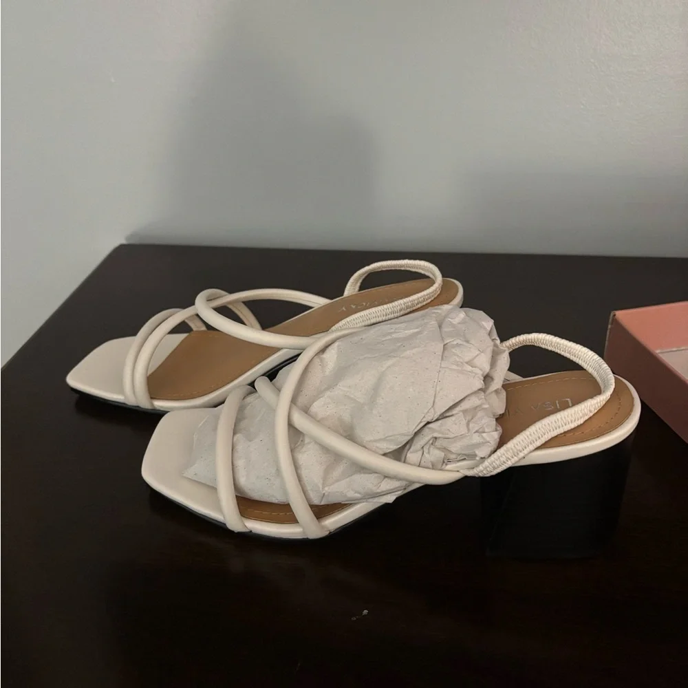 Lisa Vicky ILLUME-V White Sheep Nappa Block Heel Sandals - Size 7.5 M NIB